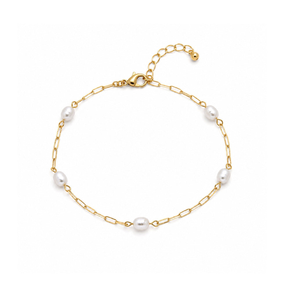 The Josephine Street Station Pearl Bracelet, a chain bracelet with freshwater pearls set at intervals, from Garden District Jewelry.