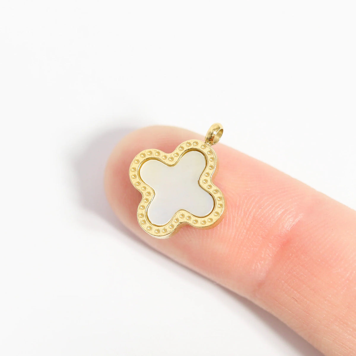 Clover Charm Size Reference